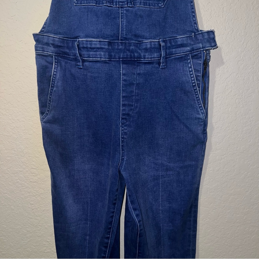 Volcom Brand Denim Banjo Overalls - Picture 4 of 12